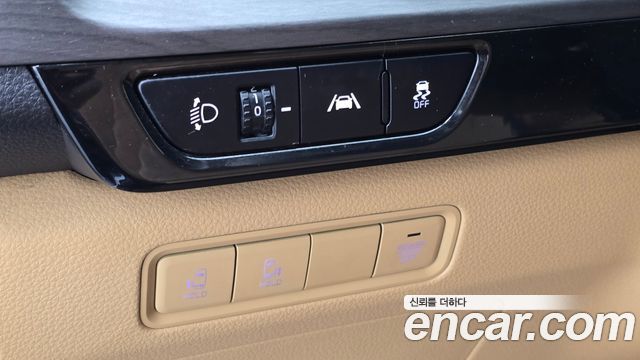 Kia Canival 2023 — photo 15