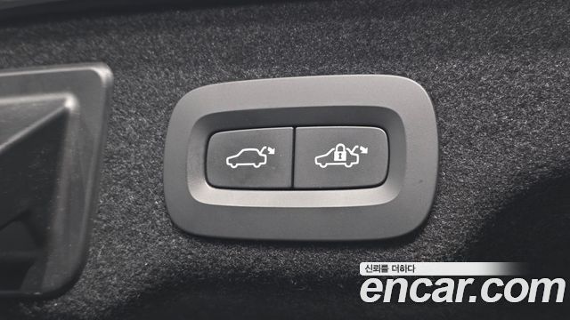 Volvo S90 2020 — photo 32