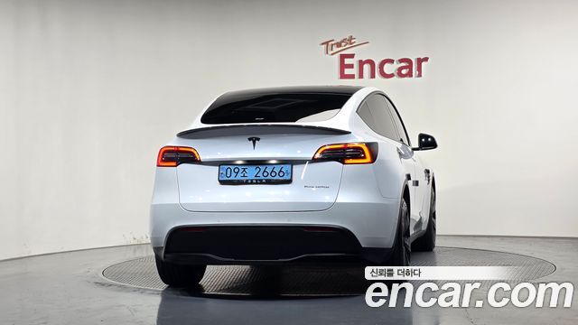 Tesla Model Y 2021 — photo 4