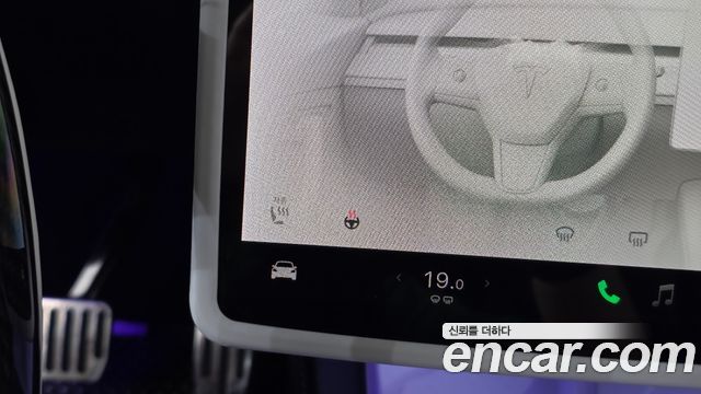 Tesla Model Y 2021 — photo 18