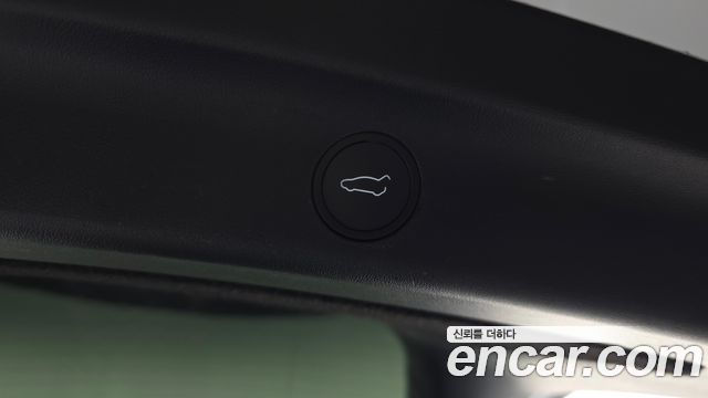 Tesla Model Y 2021 — photo 25