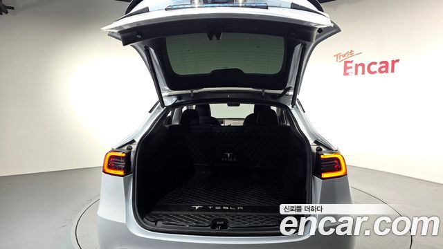 Tesla Model Y 2021 — photo 26