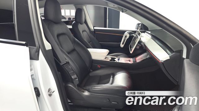 Tesla Model Y 2021 — photo 16