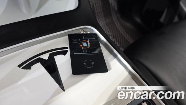Tesla Model Y 2021 — photo 32
