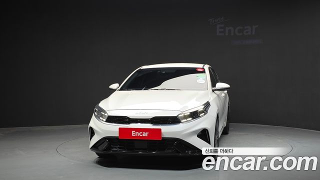 Kia K3 2023 — photo 3