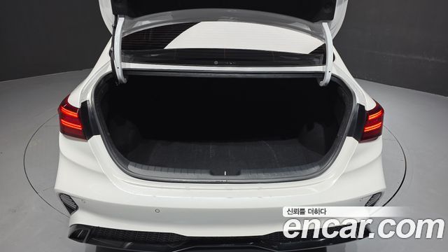 Kia K3 2023 — photo 22
