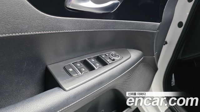 Kia K3 2023 — photo 23