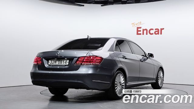Mercedes-Benz E-Class 2016 — photo 2