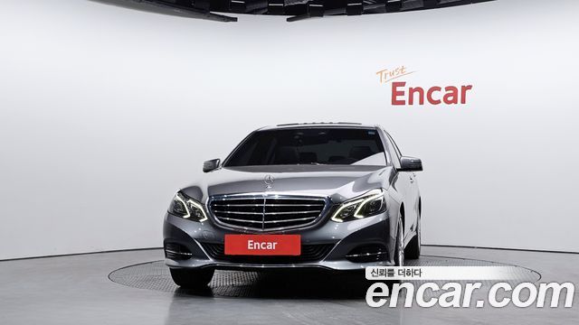 Mercedes-Benz E-Class 2016 — photo 3