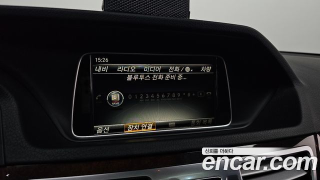 Mercedes-Benz E-Class 2016 — photo 22