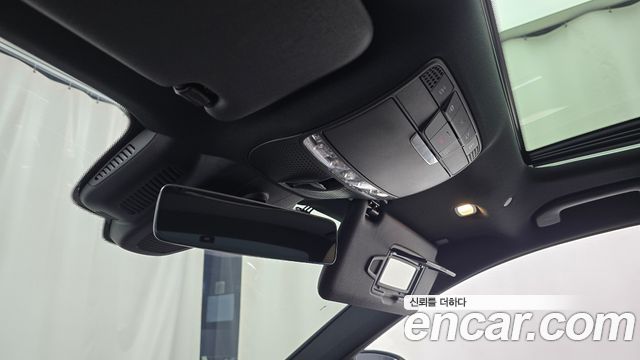 Mercedes-Benz E-Class 2022 — photo 27