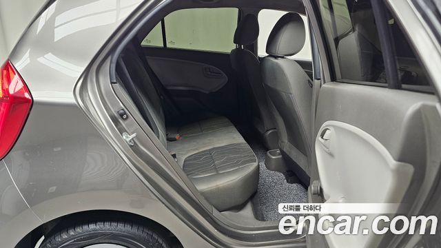 Kia morning 2012 — photo 23
