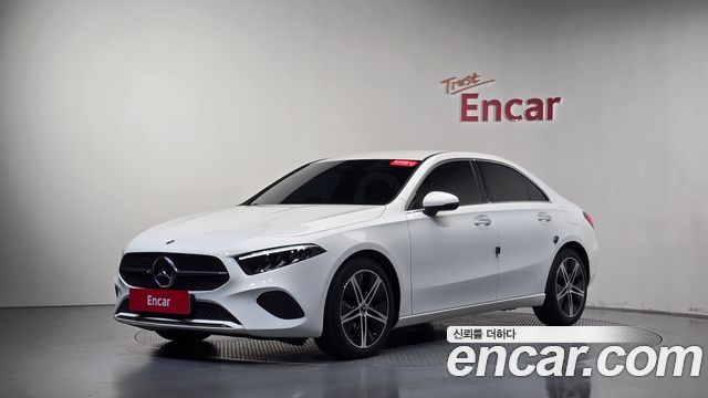 Mercedes-Benz A-Class 2025 — photo 31