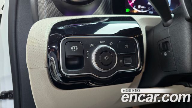 Mercedes-Benz A-Class 2025 — photo 24