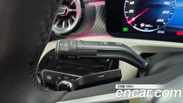 Mercedes-Benz A-Class 2025 — photo 25