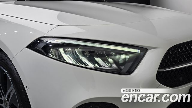Mercedes-Benz A-Class 2025 — photo 8