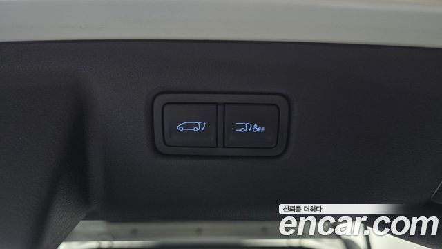 Hyundai Staria 2025 — photo 18