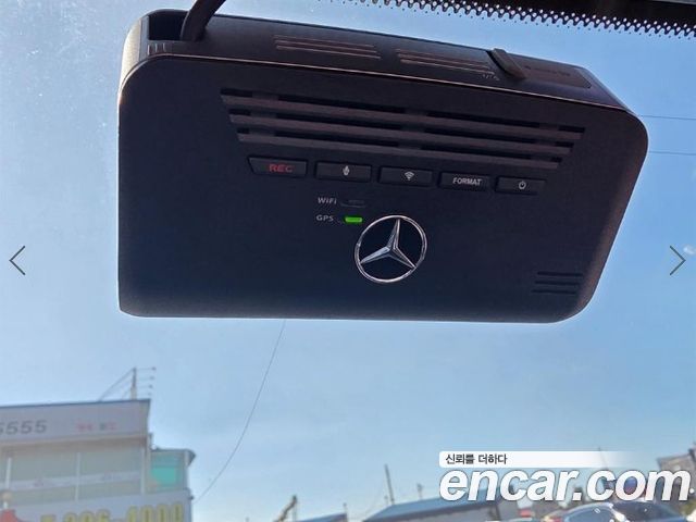 Mercedes-Benz SLC-Class 2017 — photo 12