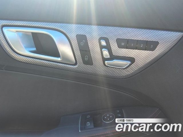 Mercedes-Benz SLC-Class 2017 — photo 13