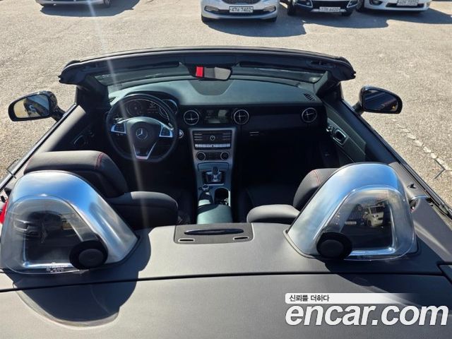 Mercedes-Benz SLC-Class 2017 — photo 15
