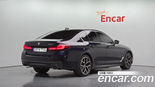 BMW 5-Series 2021 — photo 2