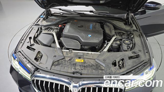 BMW 5-Series 2021 — photo 6
