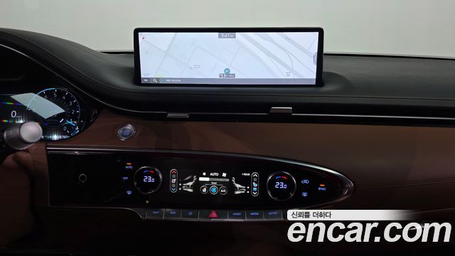 Genesis GV70 2023 — photo 20