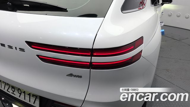 Genesis GV70 2023 — photo 9