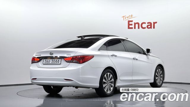 Hyundai Sonata 2013 — photo 2