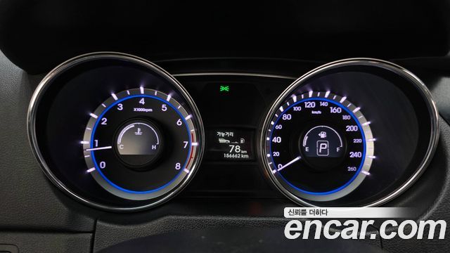 Hyundai Sonata 2013 — photo 11