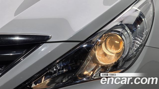 Hyundai Sonata 2013 — photo 8