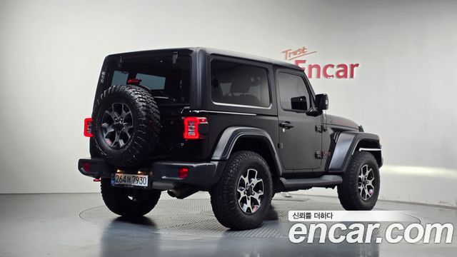 Jeep Wrangler 2021 — photo 2