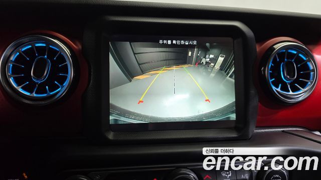 Jeep Wrangler 2021 — photo 19
