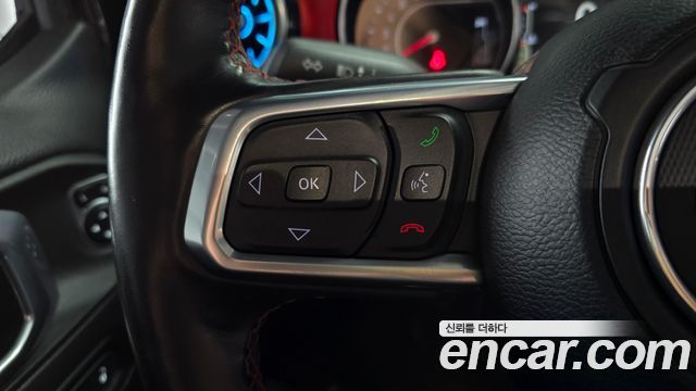 Jeep Wrangler 2021 — photo 21