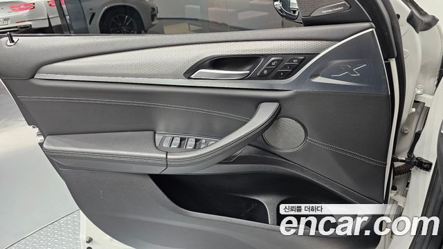 BMW X4 2020 — photo 14