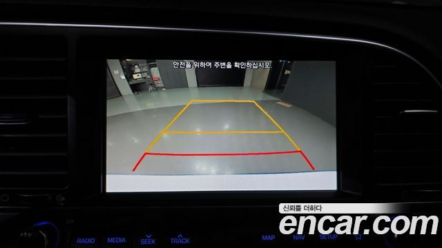 Hyundai AVANTE 2018 — photo 21