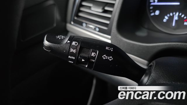 Hyundai AVANTE 2018 — photo 27
