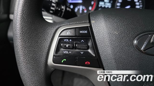 Hyundai AVANTE 2018 — photo 31