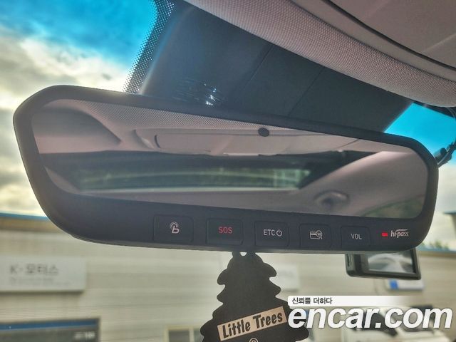 Genesis G80 2017 — photo 11