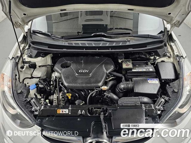 Hyundai AVANTE 2013 — photo 6