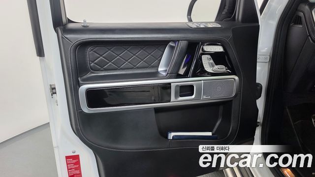 Mercedes-Benz G-Class 2021 — photo 14