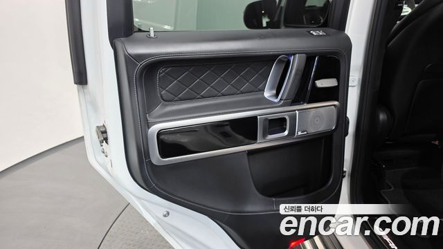 Mercedes-Benz G-Class 2021 — photo 15