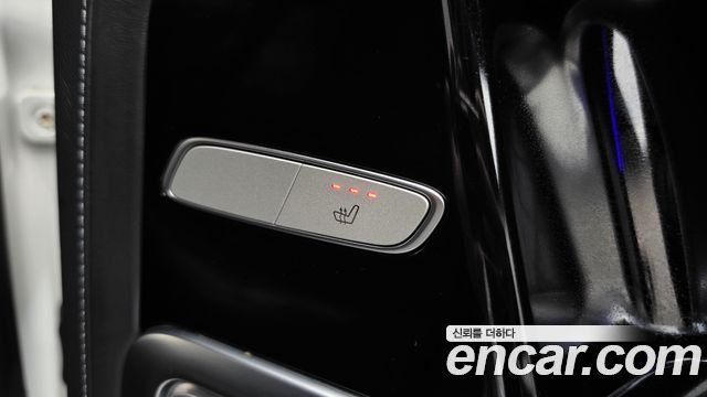 Mercedes-Benz G-Class 2021 — photo 29