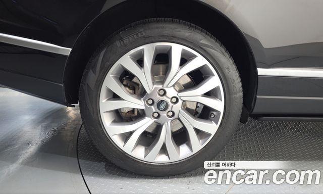 Land Rover Range Rover 2018 — photo 5