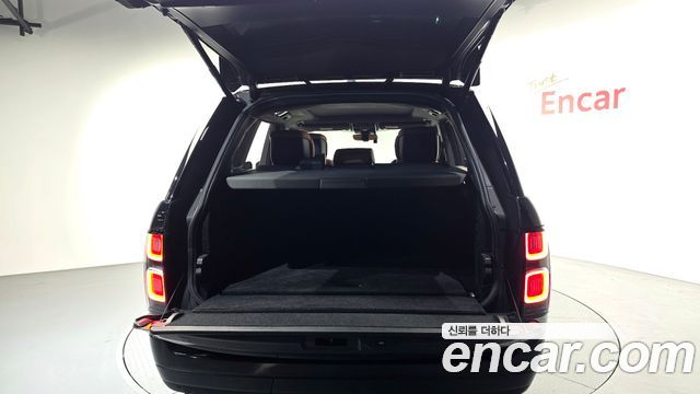 Land Rover Range Rover 2018 — photo 24