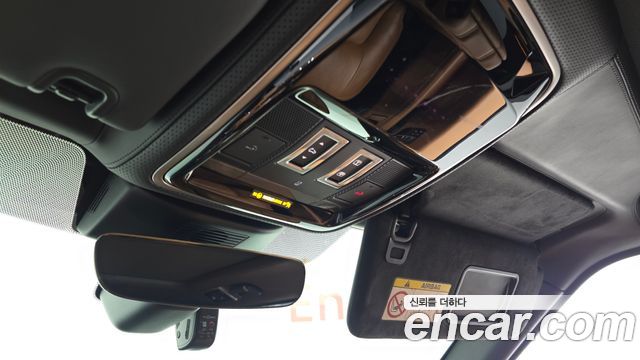 Land Rover Range Rover 2018 — photo 26