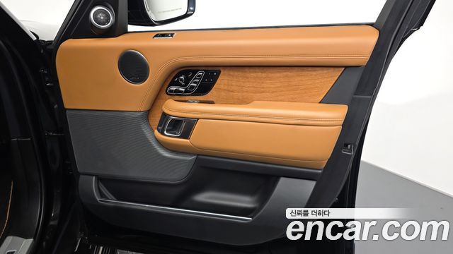 Land Rover Range Rover 2018 — photo 14