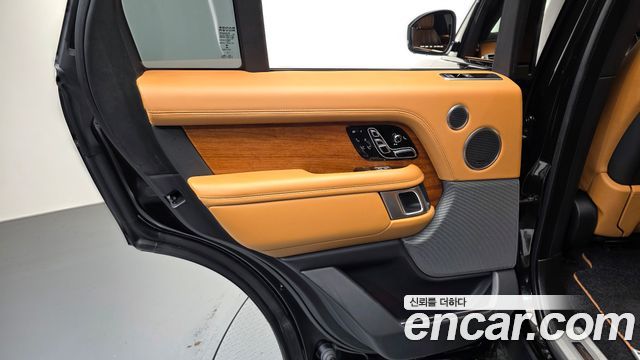 Land Rover Range Rover 2018 — photo 15