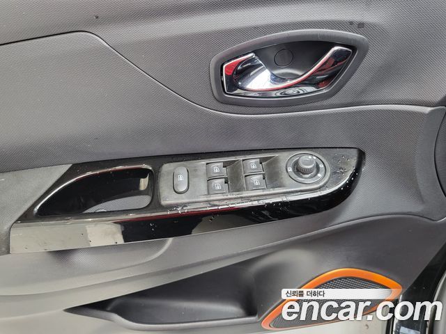Renault Korea QM3 2013 — photo 12