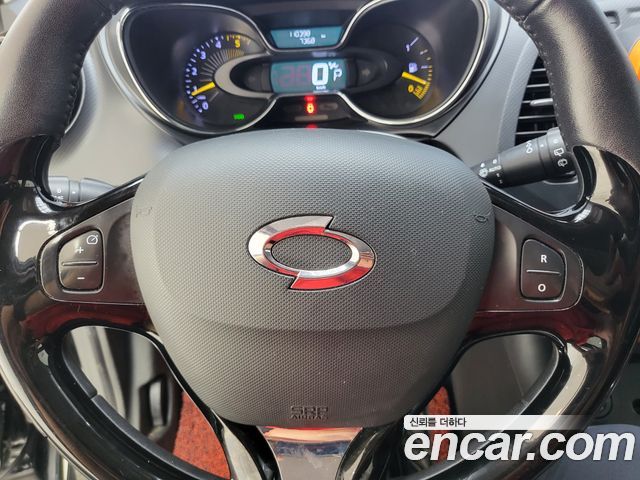 Renault Korea QM3 2013 — photo 17